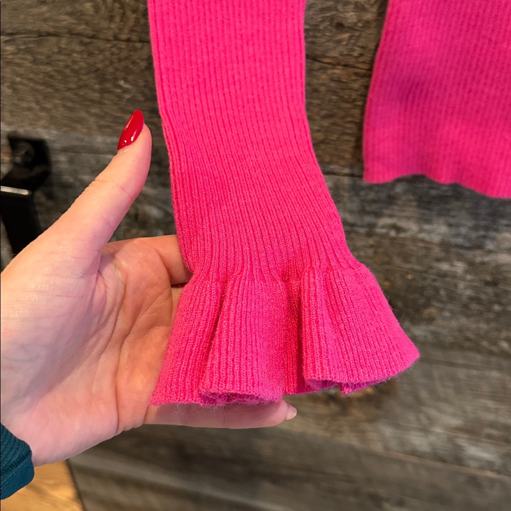 Pink Sweater - Picture 3 of 4